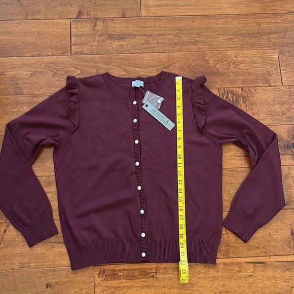 NWT Joseph A Pearl Buttons  Ruffle Detail Cardigan 
burgundy Size L - Picture 7 of 14
